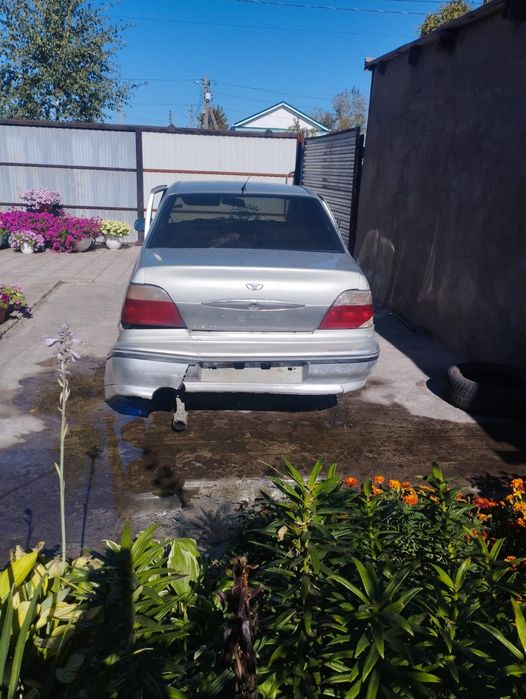 Продам нексию 1 не на ходу