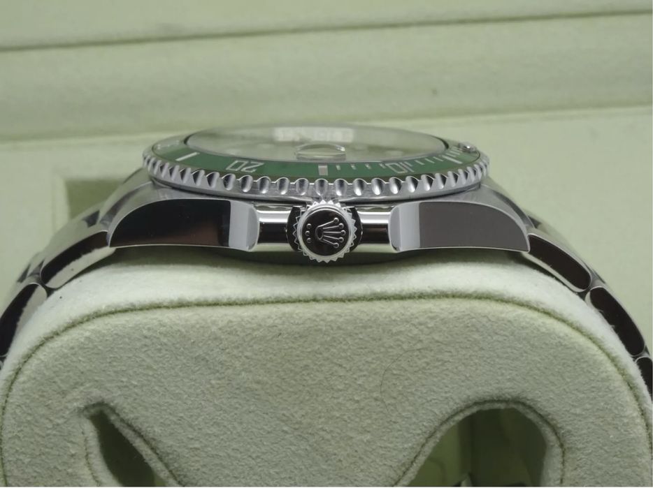 Rolex Submariner Date 116610 LV