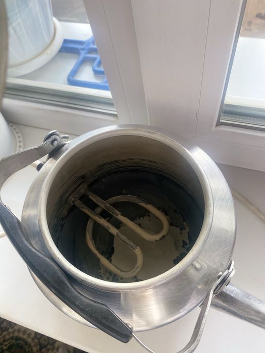Продам электрический чайник