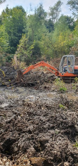 Услуги с верижен багер 4.5 тона – Ефективност и мощност