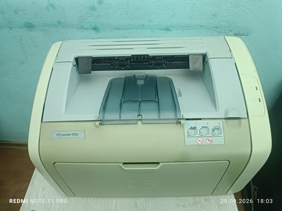 Продам принтер нр 1020