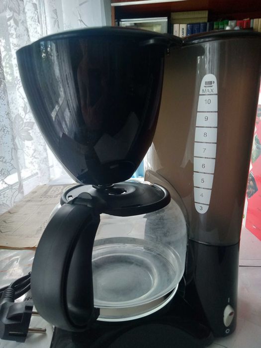 кофеварка электрическая .