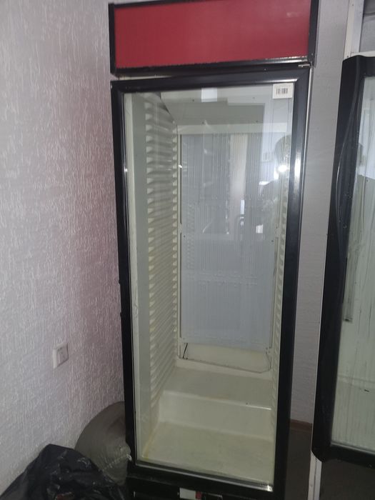 Продам холодильник для магазина