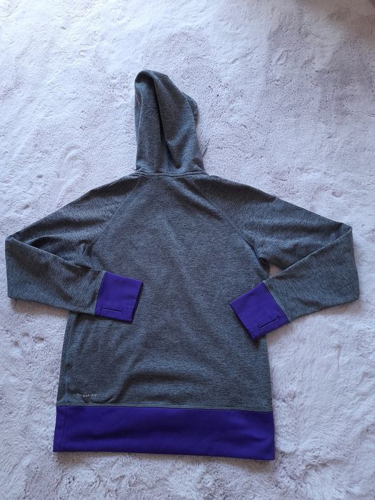 Nike дамски Суичъри S- M размер 2броя.