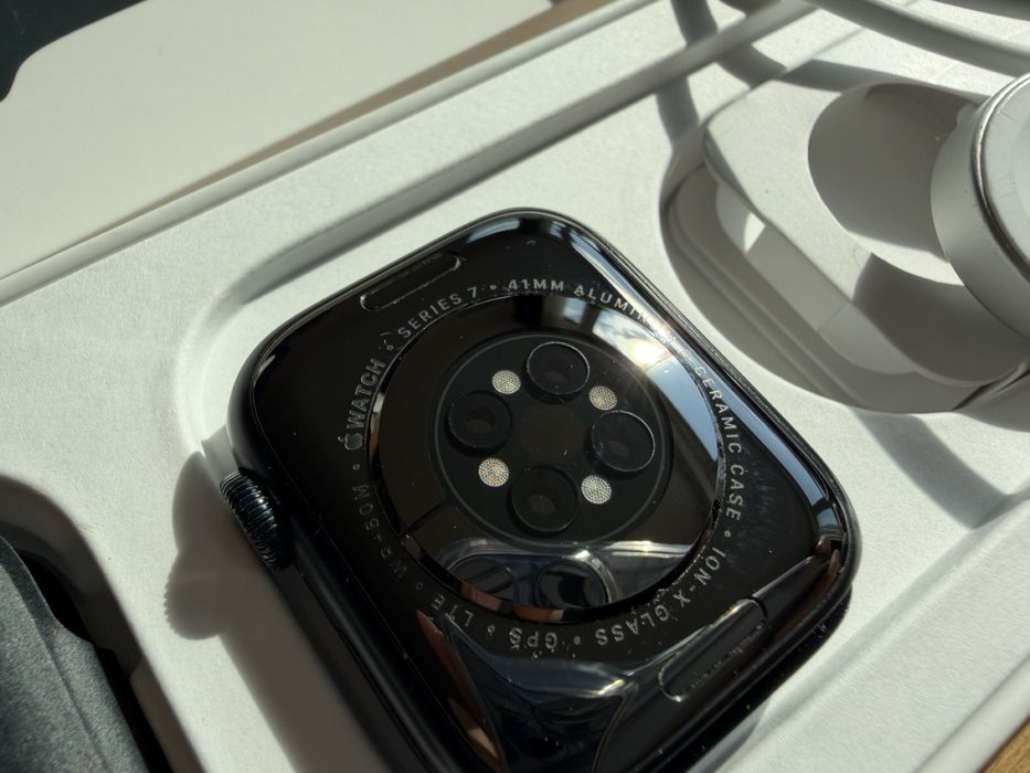 Apple Watch Series 7 GPS + Cellular  41 mm Yettel