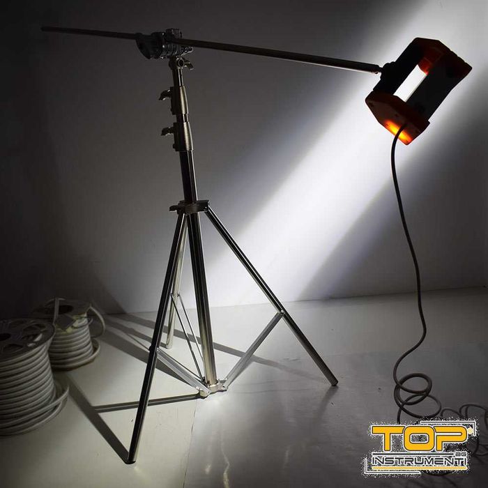 Работна LED лампа със статив 100-280 см, за боя и шпакловка, 230V