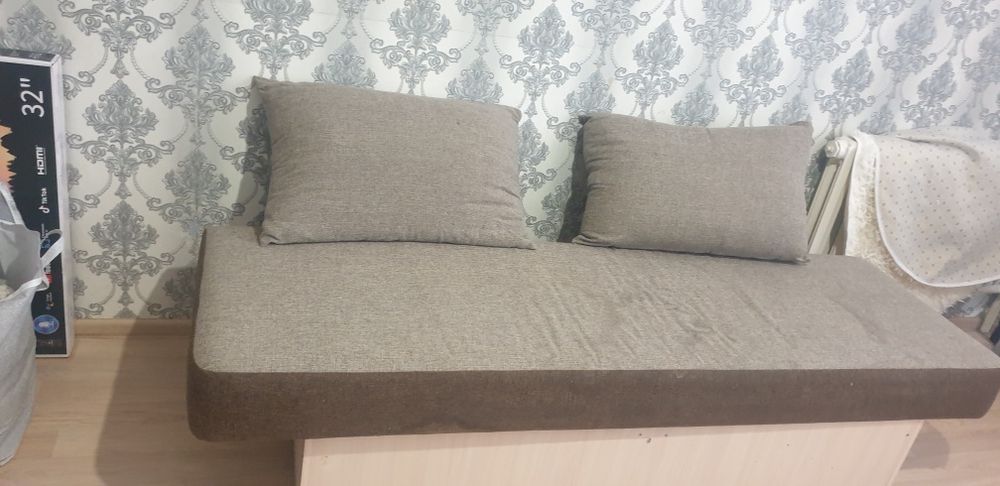 Тахта даром, самлвывоз