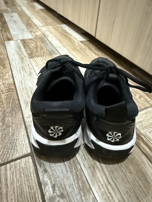 Nike запазени леки обувки