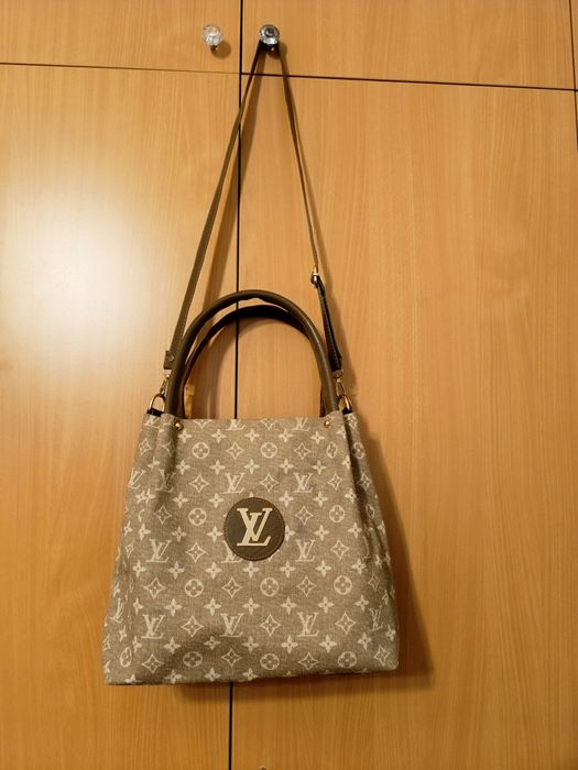 Дамска чанта Louis Vuitton