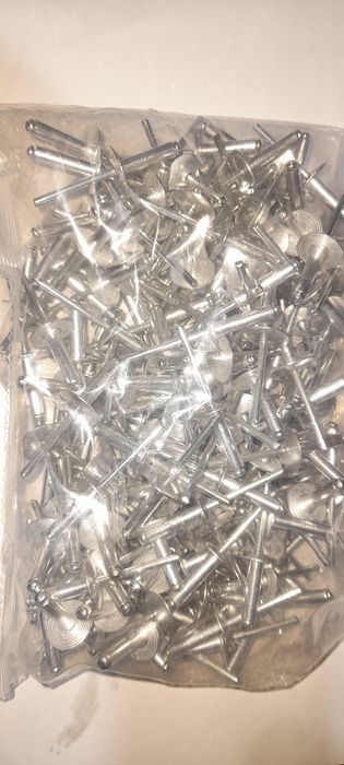 Заклепка фасадная