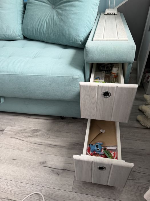 Продам Большой диван б.у