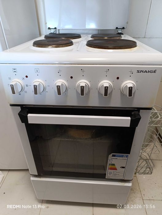 Готварска печка и аспиратор  перфектни