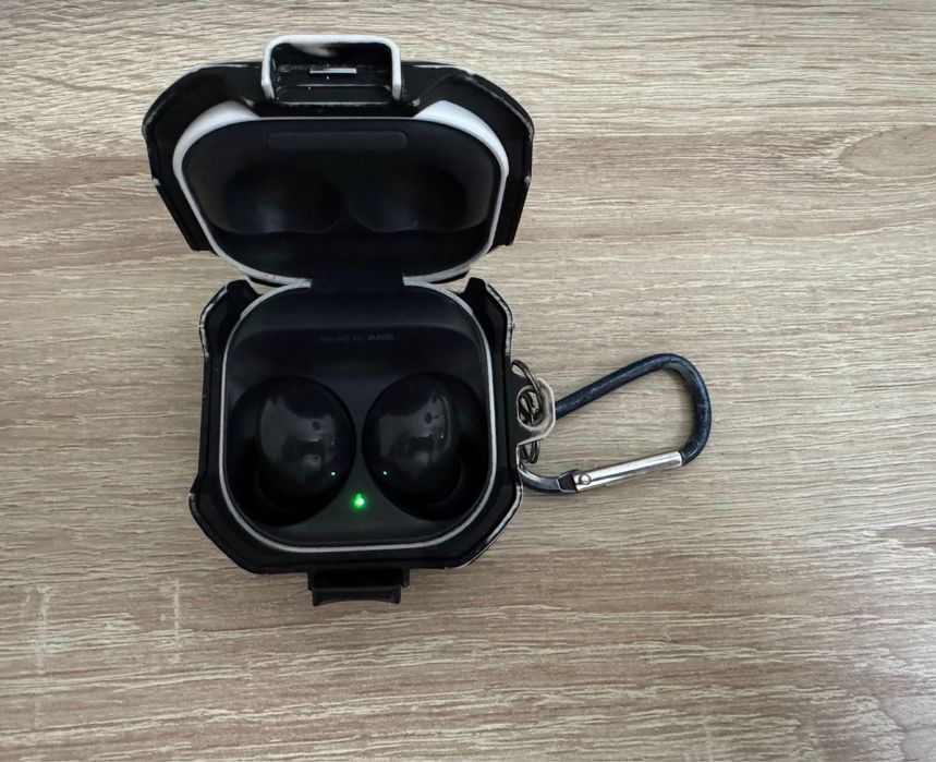 Продаются наушники Samsung Buds 2