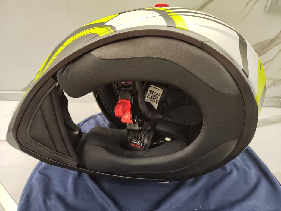 Каска за мотор AGV K3-SV размер XL