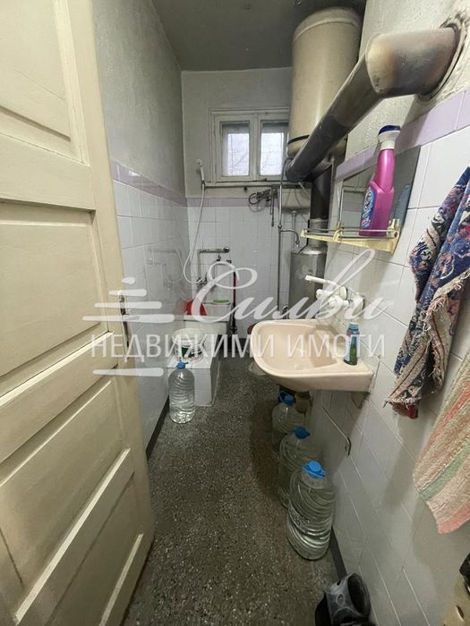 Продава се Етаж от къща в Шумен, Томбул джамия - 90 кв.м за 1043 €/кв.м - Снимка #5