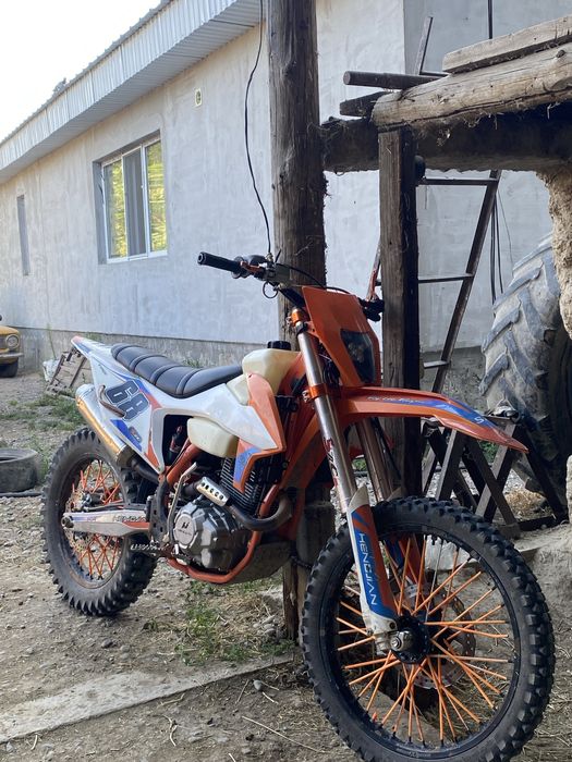 Продам эндуро 250кубов