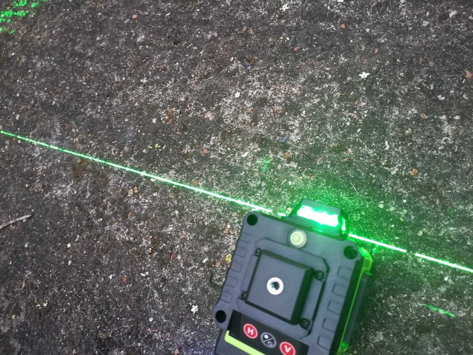 Nivela laser 8D irectii,cu acumulator si autonivelare 360grade