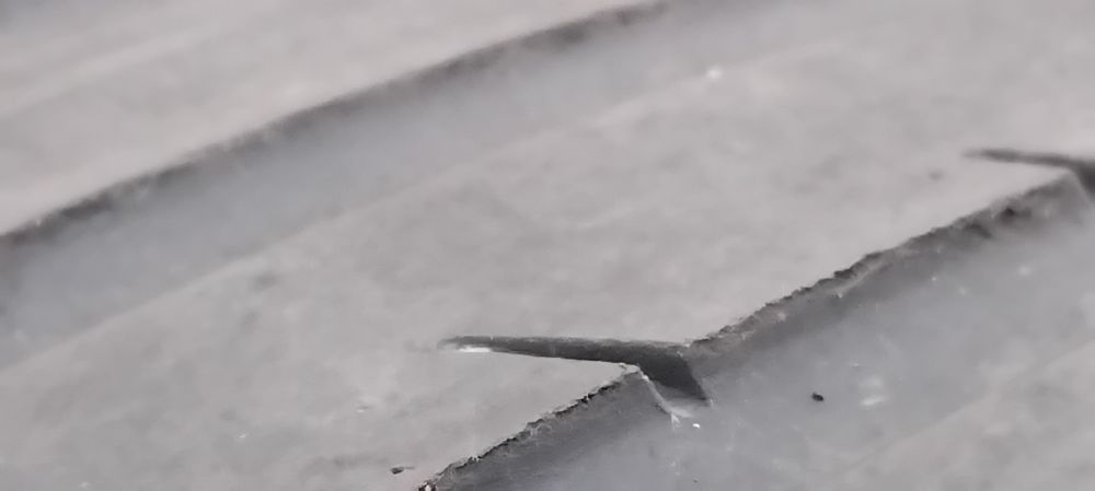 Гуми 225 50 16 Континентал Continental 2 броя. Нов внос. Не са нови!