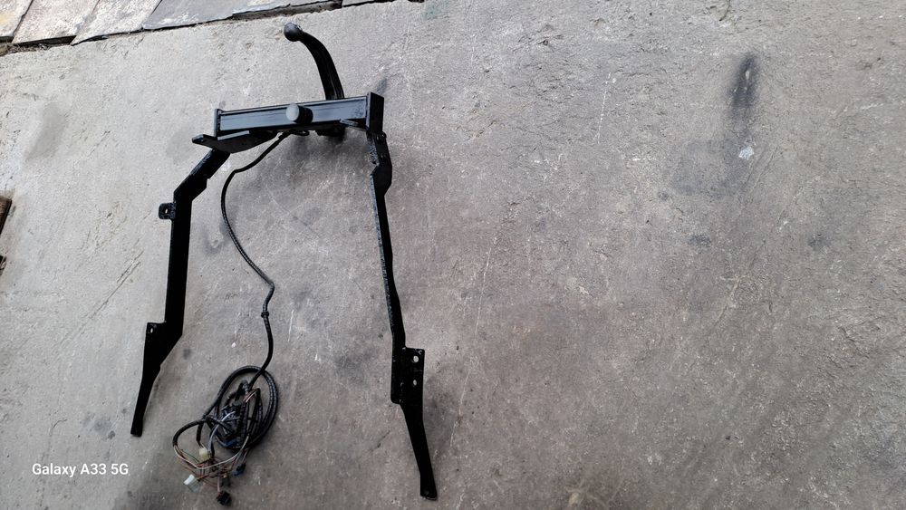 Продавам оригинален теглич за Peugeot 607/Пежо 607