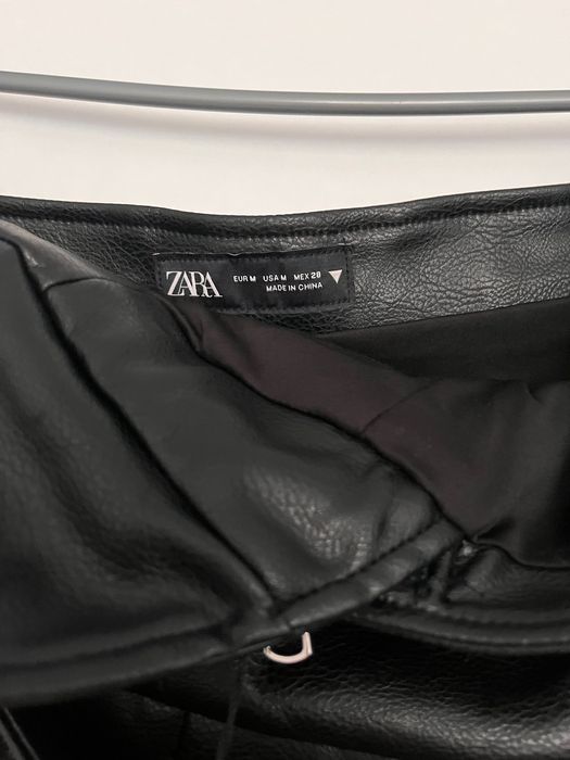 Нов кожен топ ZARA