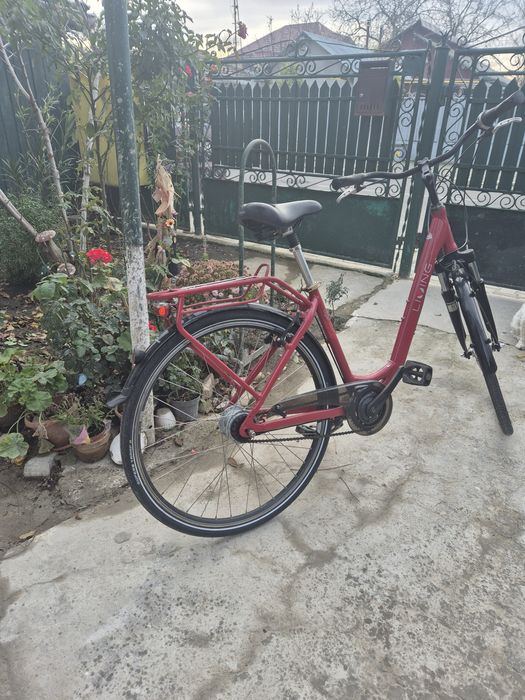 Bicicleta damă ca nouă.