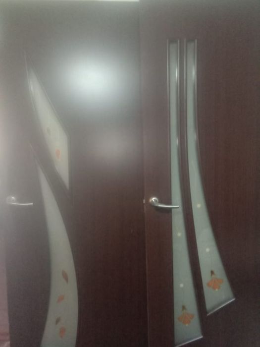 Двери в хорошем состоянии, двери б / у