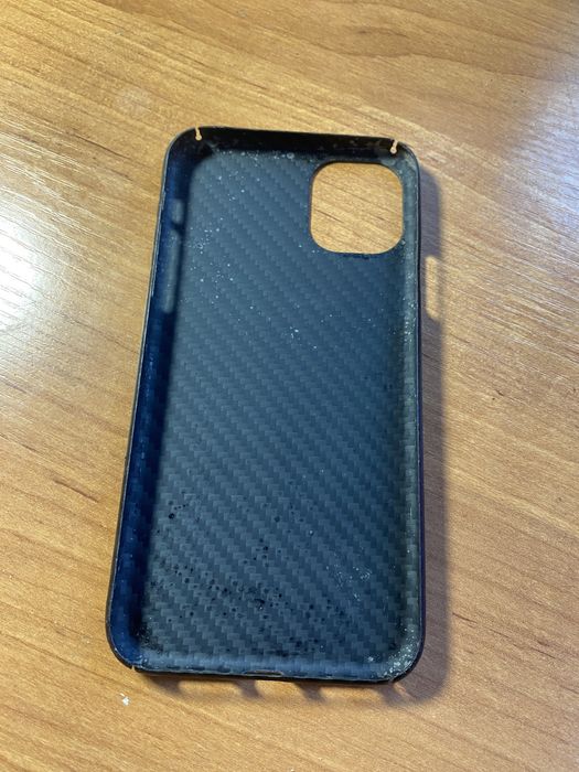 Настоящий кабоновычехрл для 11 iPhone