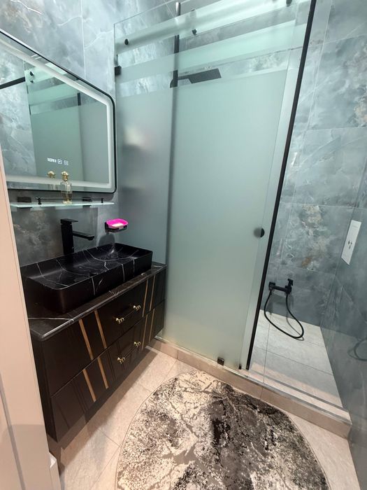 Срочно продаётся 3x комнатная квартира Юнусабад 10-й квартал 105кв