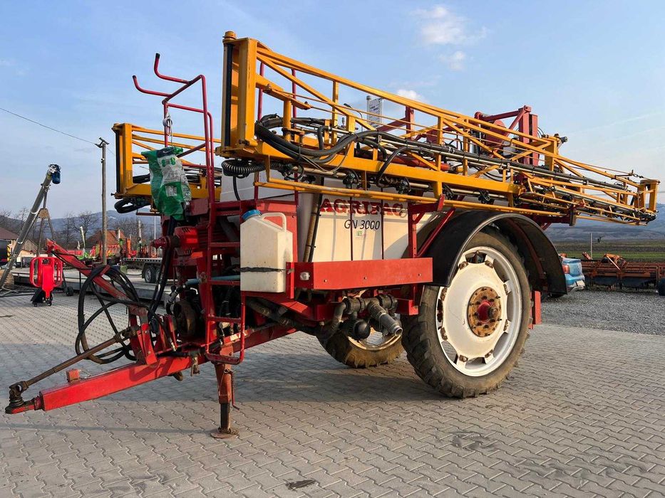 Прикачна пръскачка Agrifac Cebeco – 3000 л, 27 м, Хидравлична