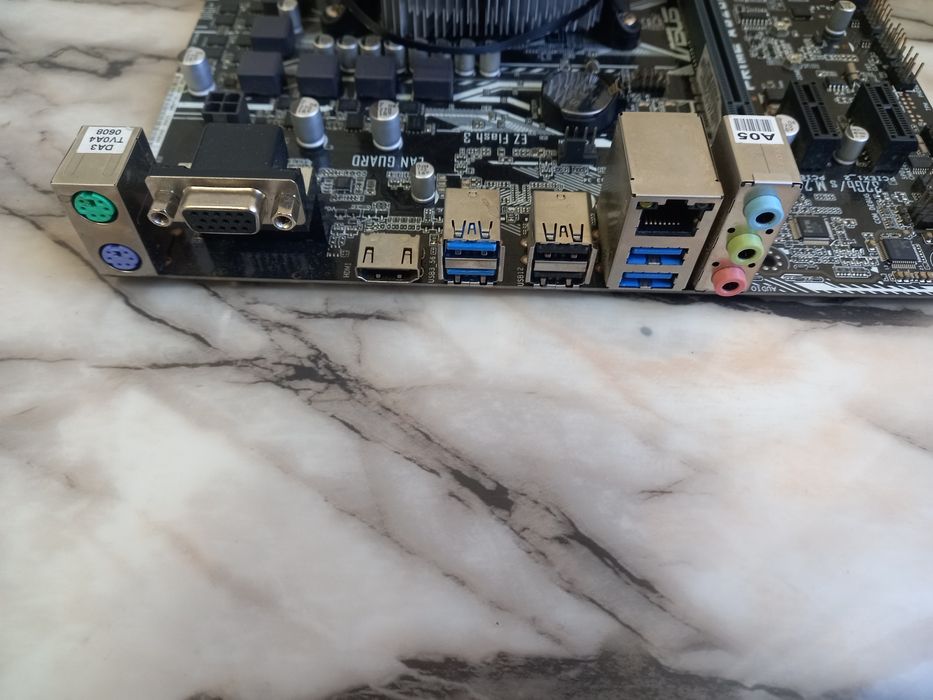Дъно ASUS PRIME A320M-K + AMD Ryzen 5  2600+8gb ddr4