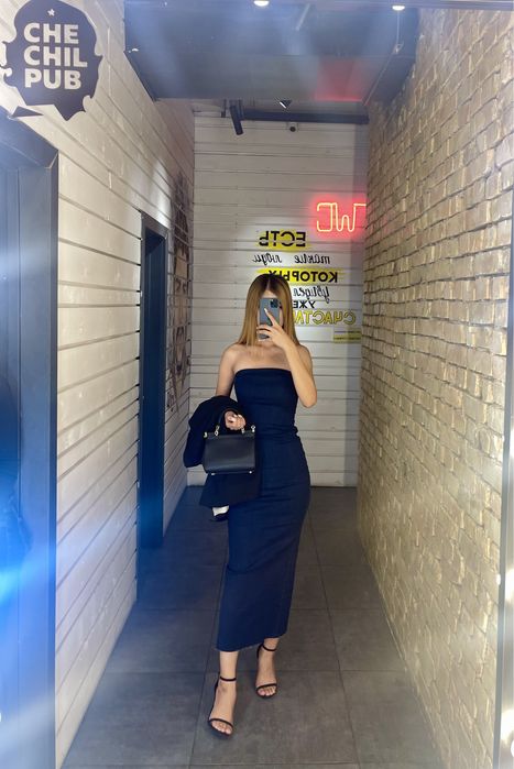 Вечерние платья, листайте фотографий