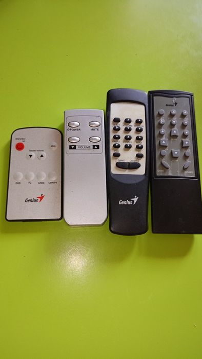 Genius telecomandă