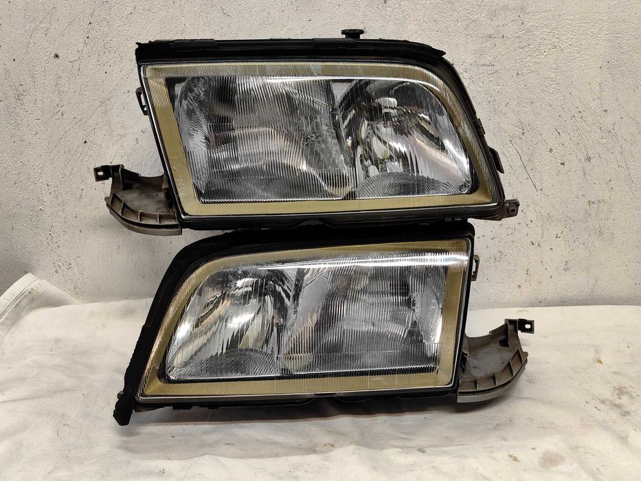 Оригинални  фарове  Мерцедес 202 Ц  Mercedes C 202 Feis