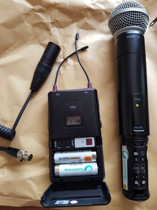 НОВА ЦЕНА Репортерски микрофон SHURE FP2 с приемник FP5