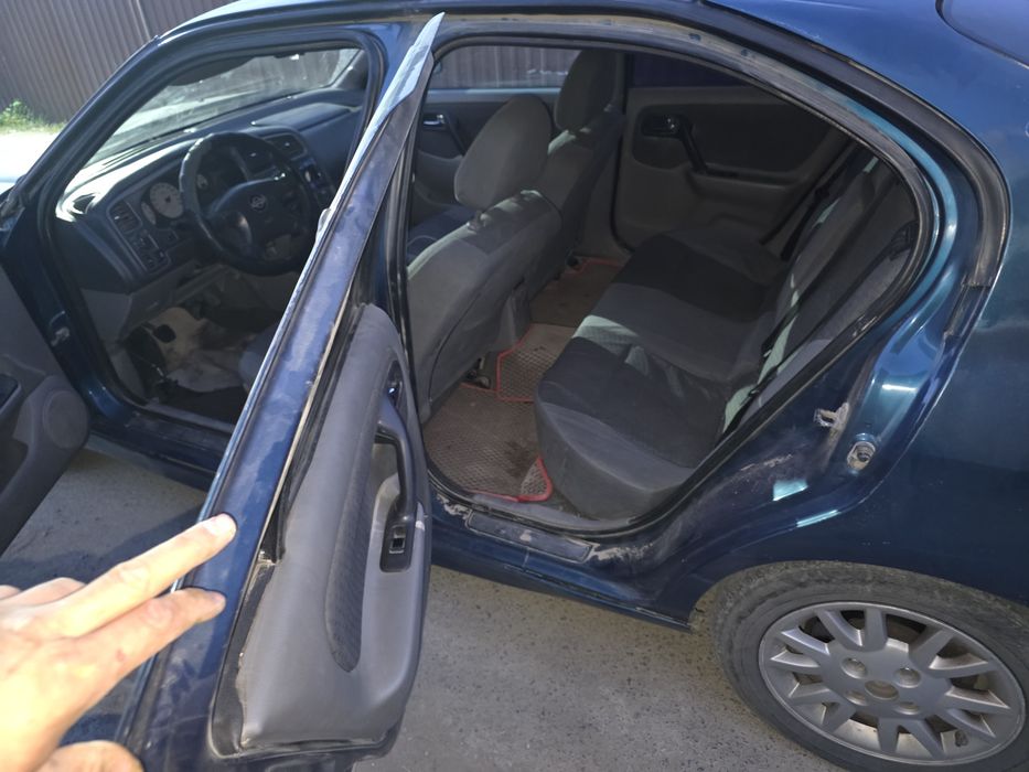Nissan Primera 2001