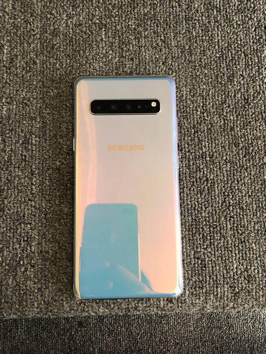 Samsung s10 ideal