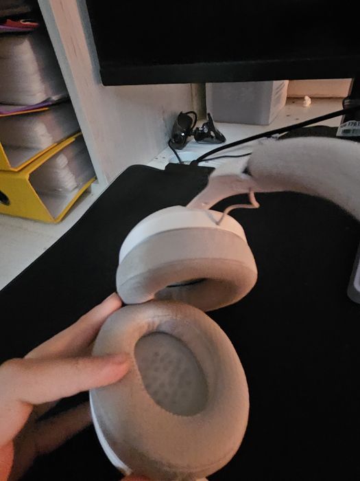 Продам клаву наушники в подарок