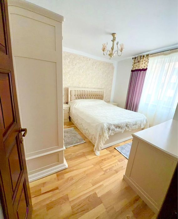 Aparatament  2 camere , decomandat ,1 mai , etaj 1, mobilat , 2 parcari