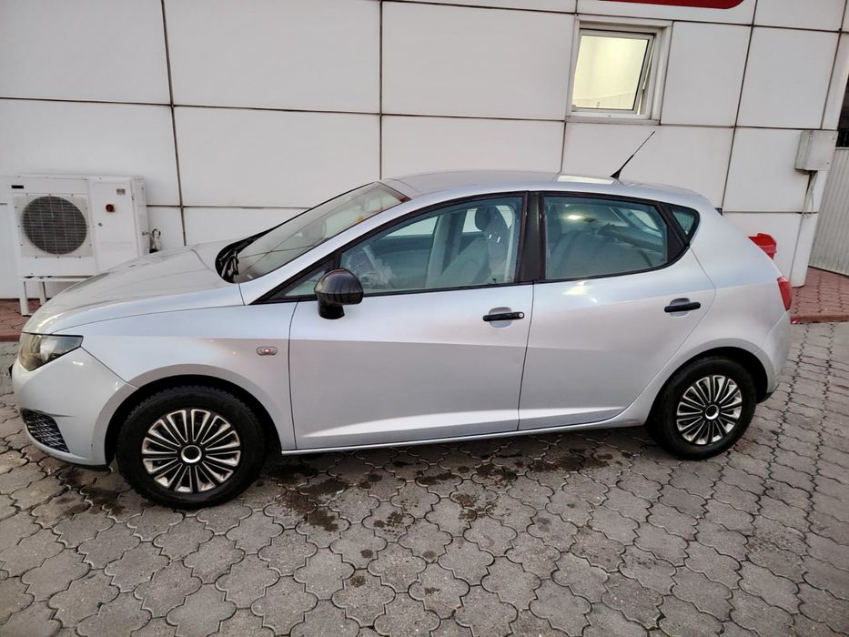 Vând Seat Ibiza 2010
