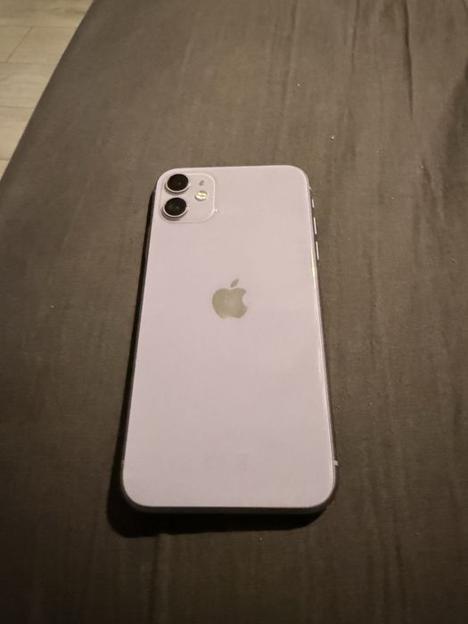 Vand Iphone 11 128 gb culoare Lyla
