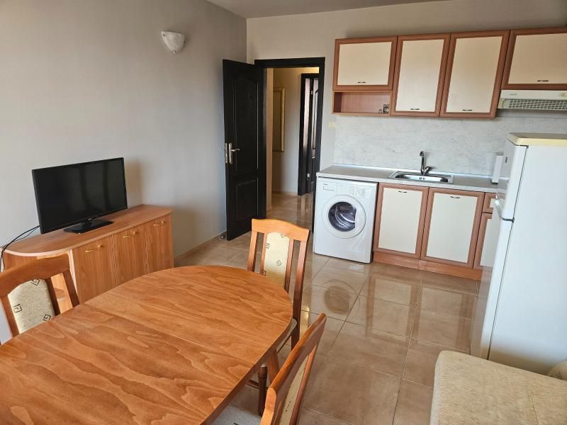 Продава се Двустаен апартамент в Поморие - 62 кв.м за 1500 €/кв.м - Снимка #2