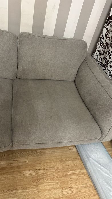 Диван мягкий коричневый