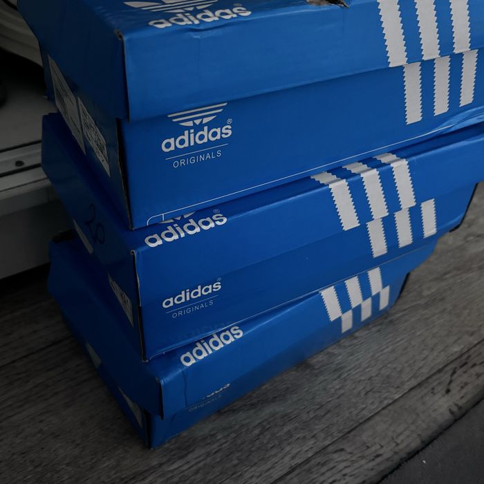 Кроссовки  adidas spezial