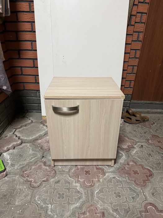 Распродажа офисной мебели