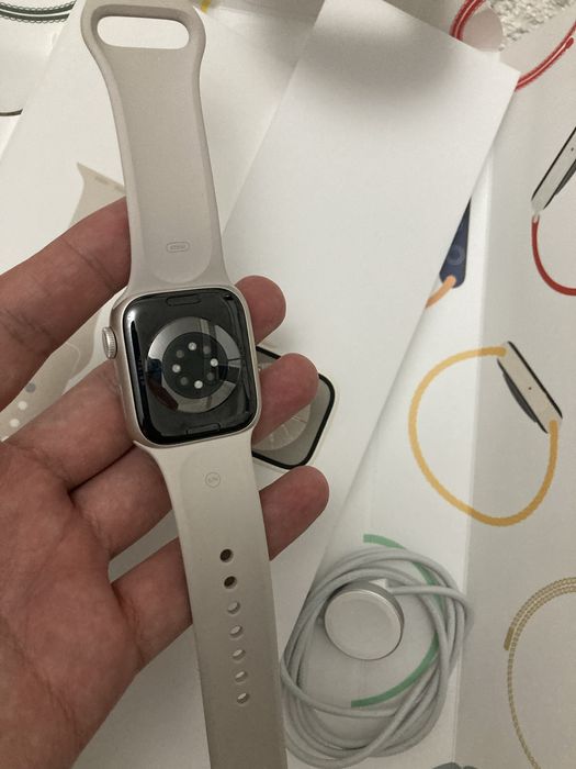 Apple watch series 8
