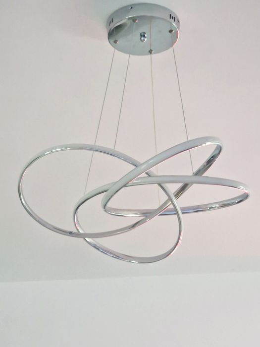 Lustra led (lumina calda)