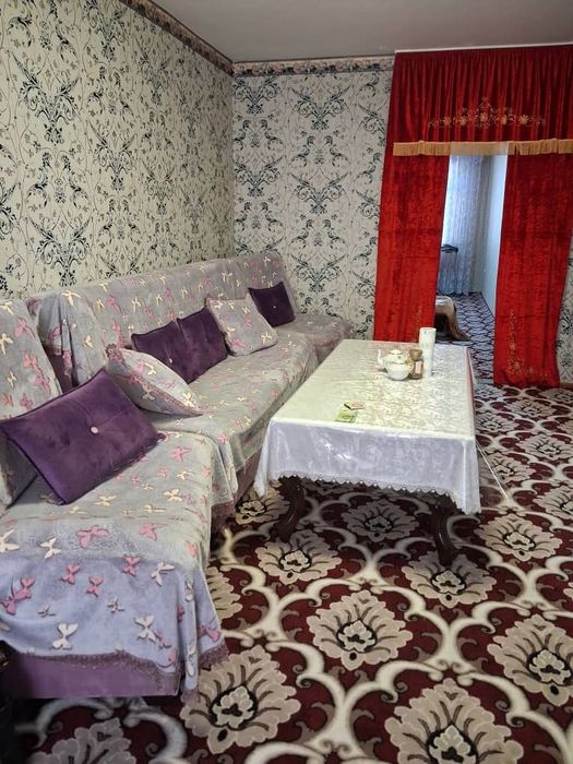 Продаётся  2хкомнатная квартира 2ой этаж сквозная. 24000дол