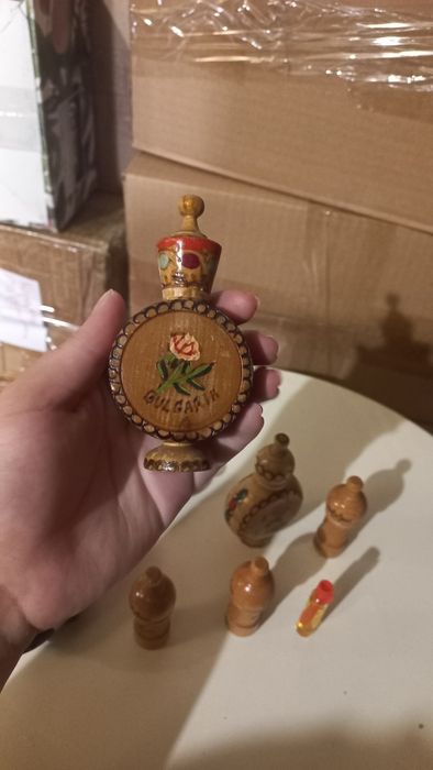 7 броя дървени със розова вода