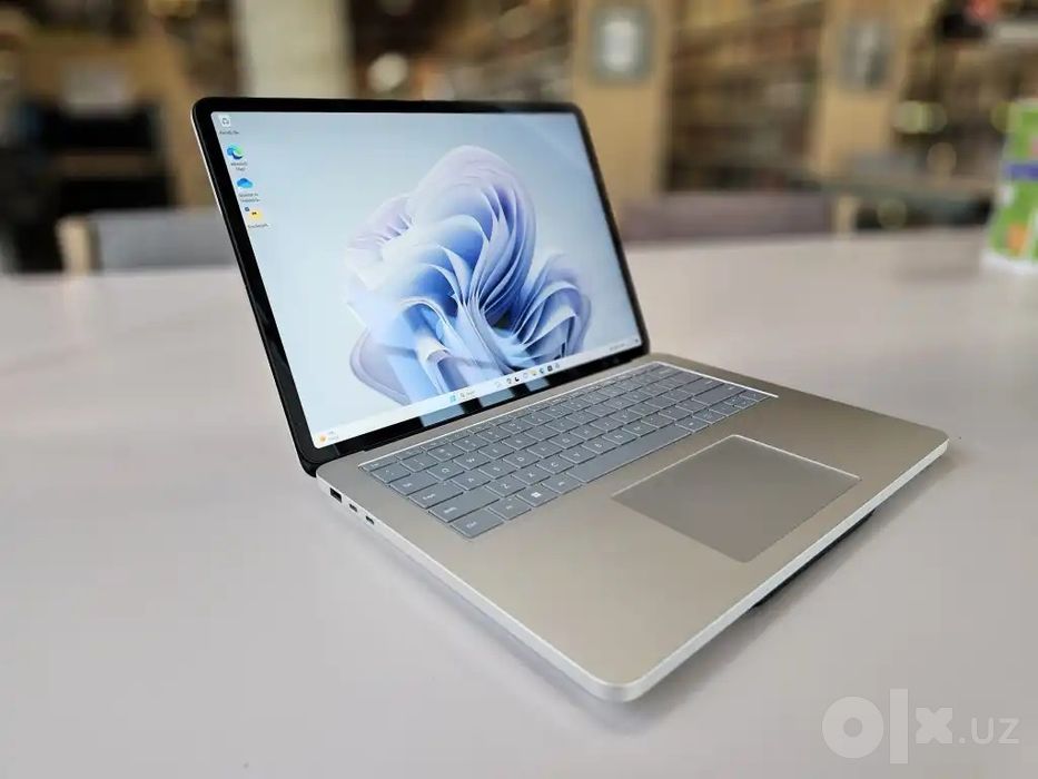 Surface Studio Срочно не дорого