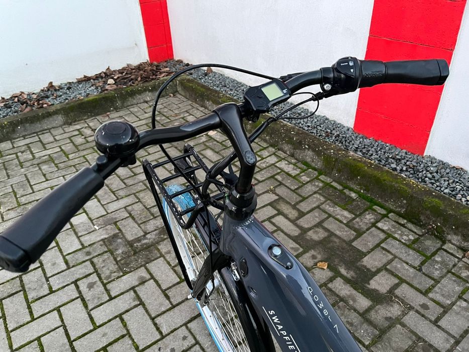 Vind bicicleta electrică  SWAPFIETS